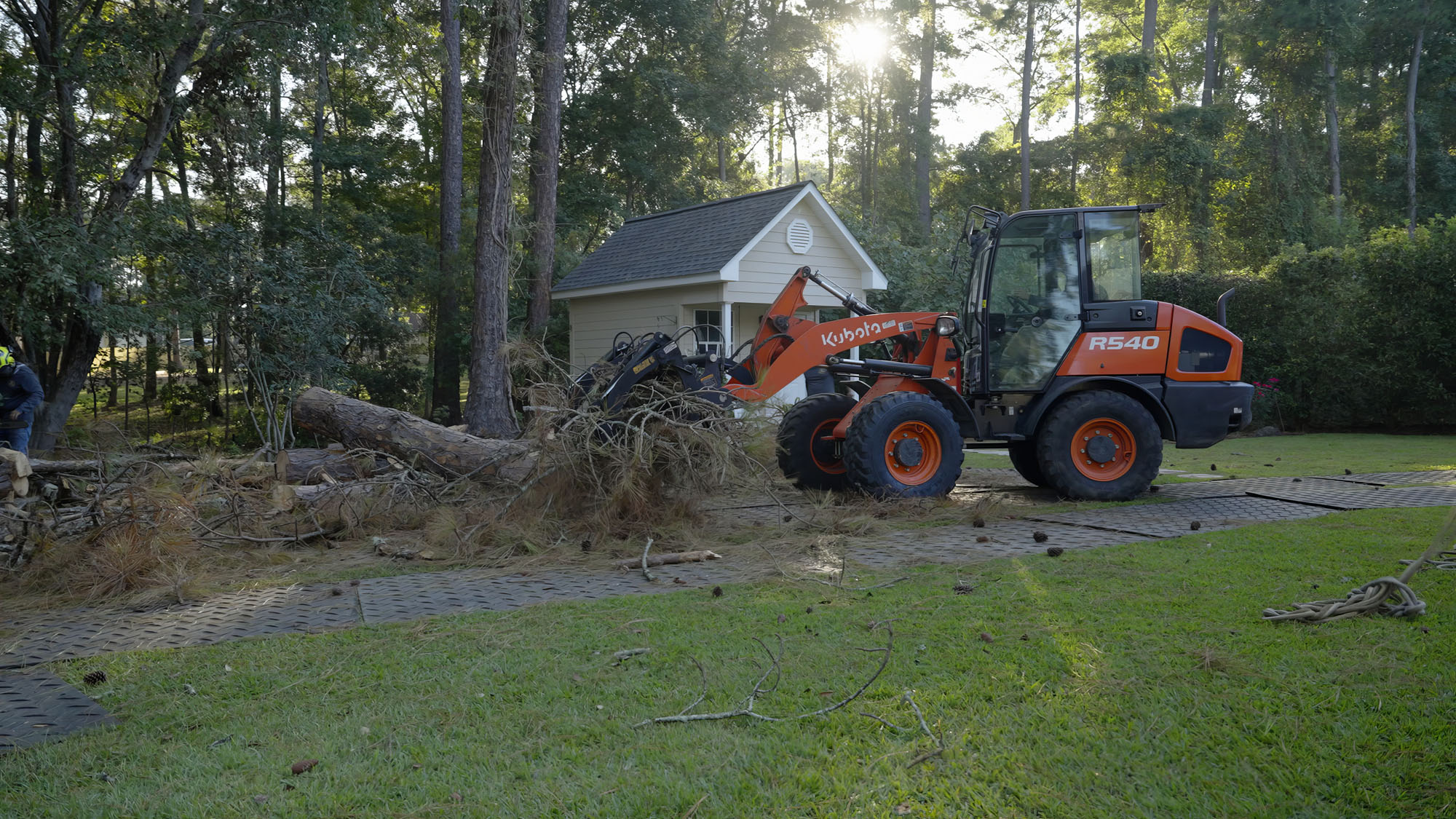 BannisterTreeService Spot2.00 00 37 06.Still004